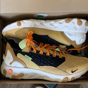 Nike React Sertu 10.5 Brand NEW